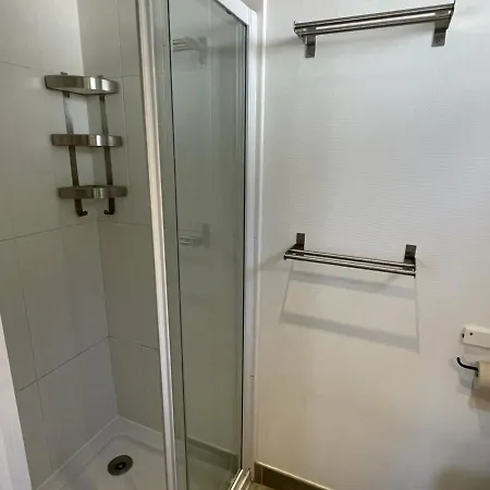 Charmant T2 Pour 4 Pers Avec Sauna, Wifi Et Parking Prive Apartament